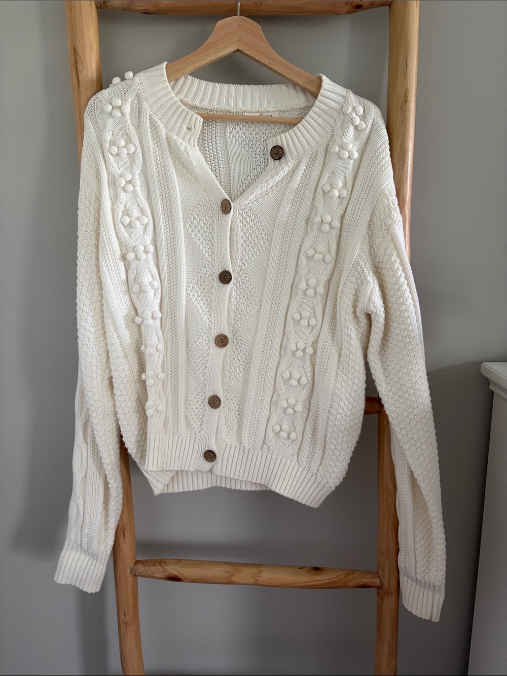 New Neuflora Ivory Embroidered Cardigan XS - Picture 2 of 6